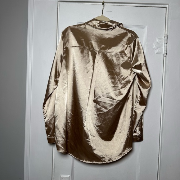PrettyLittleThing Satin Effect Button Down Blouse In Champagne Size Medium - Picture 10 of 14